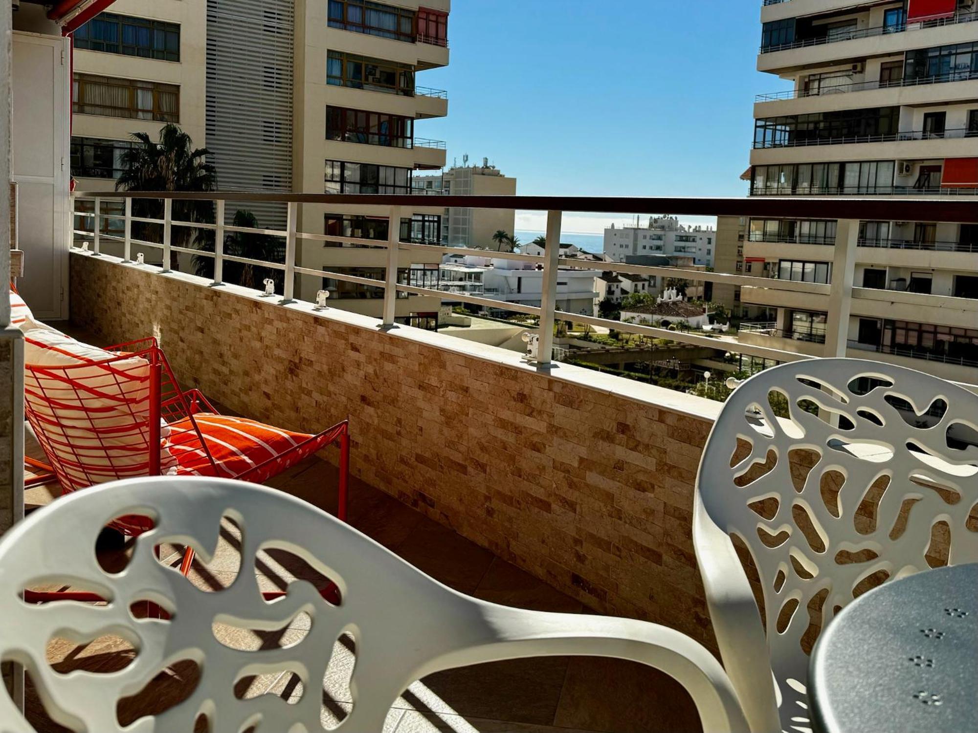 Modern Apartment In La Nogalera Torremolinos Exterior photo